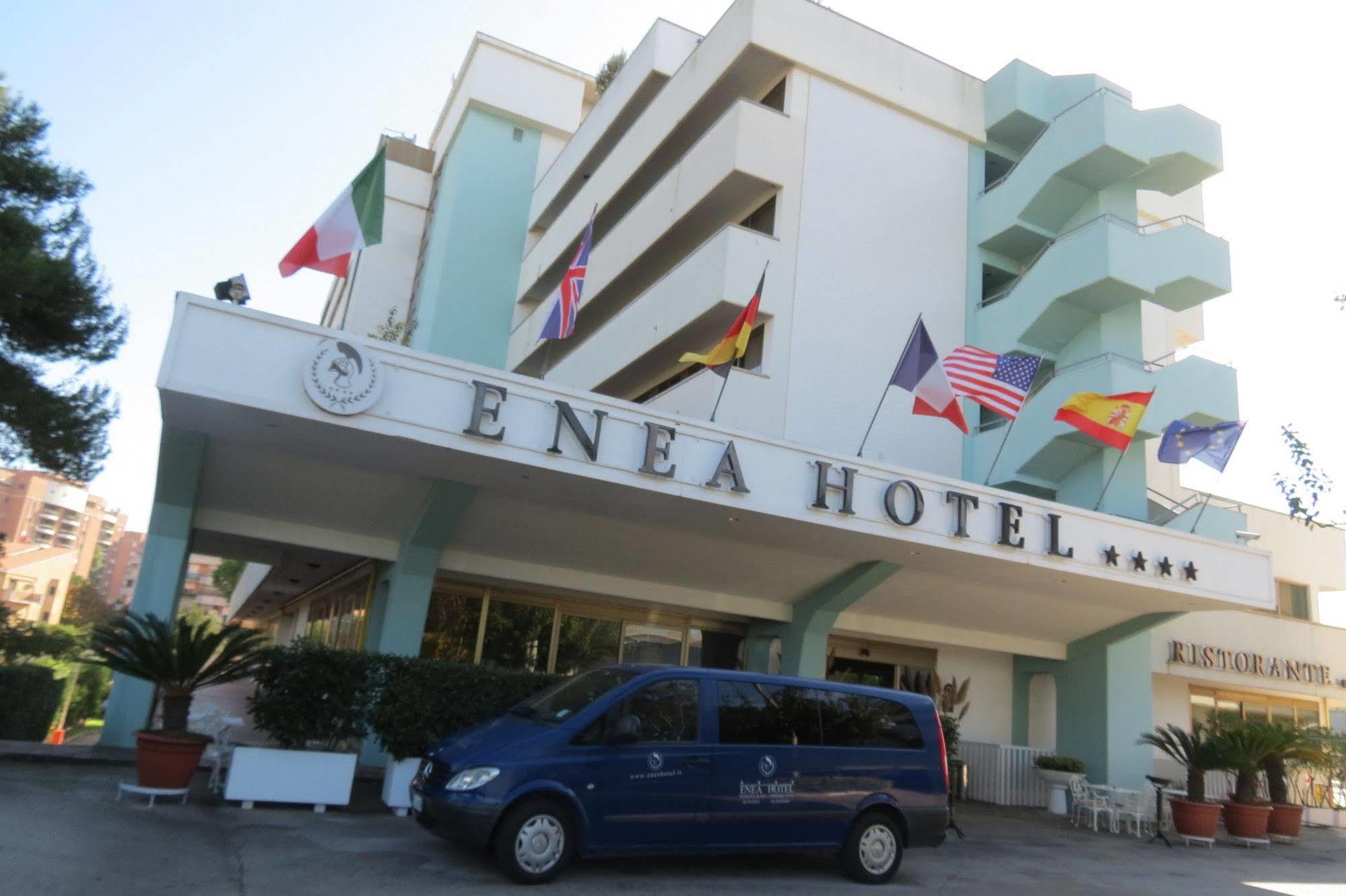 Enea Hotel Помеция Екстериор снимка